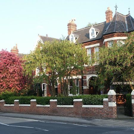Ascot House Hotell York Eksteriør bilde